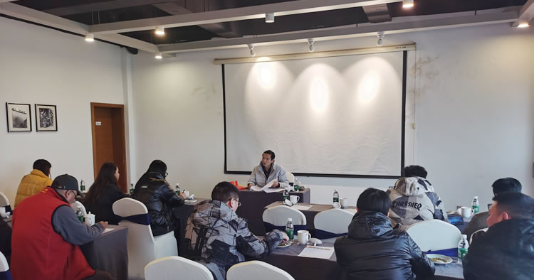 守正創(chuàng)新?lián)姑Ⅴ謪枈^發(fā)向未來(lái)!書(shū)寫新時(shí)代高質(zhì)量發(fā)展新篇章——四川遠(yuǎn)通規(guī)劃設(shè)計(jì)有限公司黨的二十大精神學(xué)習(xí)討論會(huì)